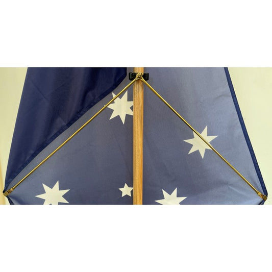 Flag Spreader - Gold